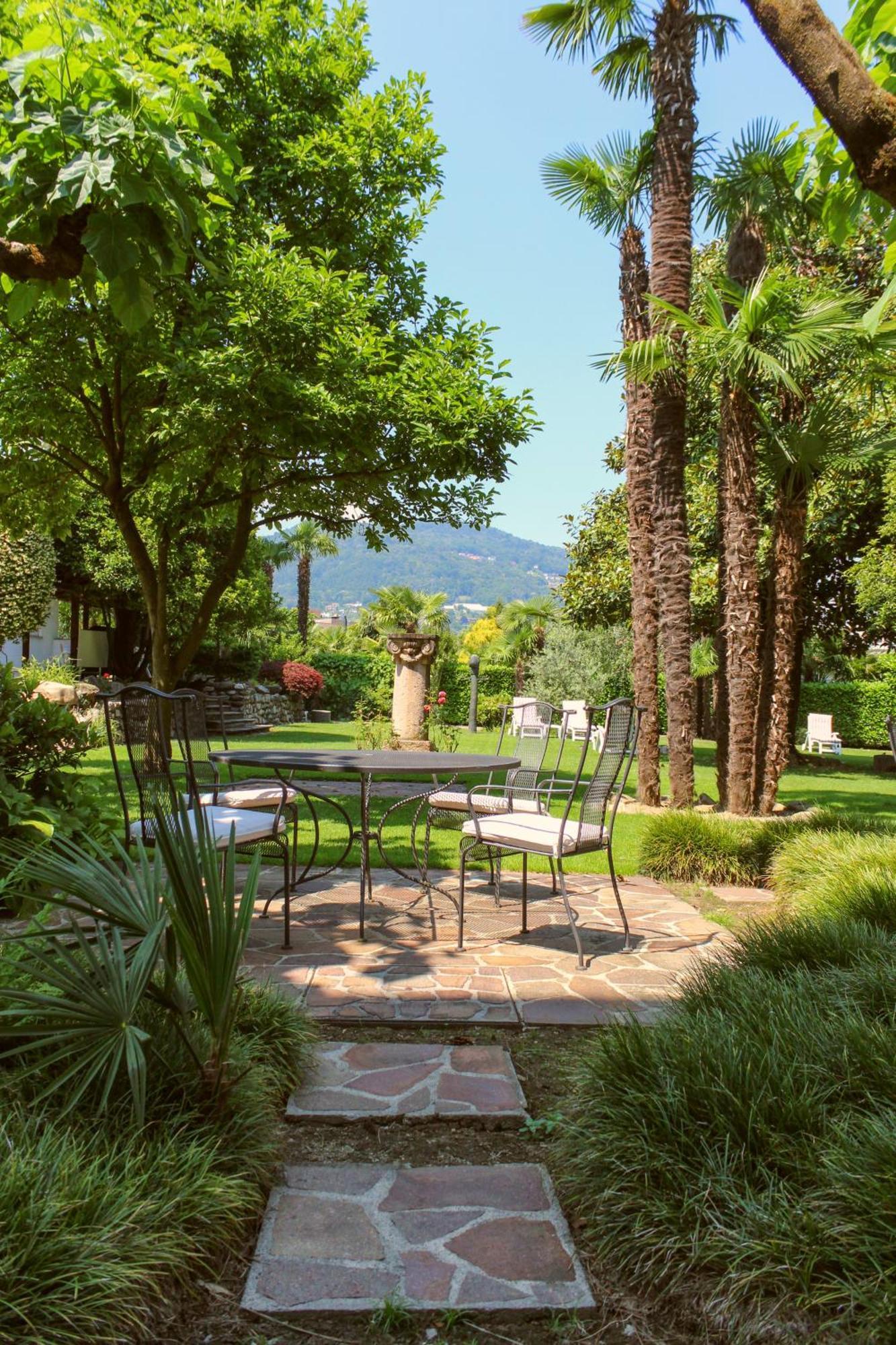 Villa Garni Gardenia Caslano Bagian luar foto